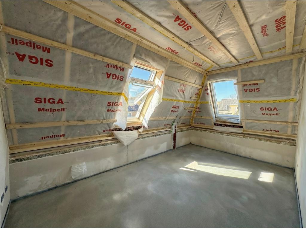 3 Zimmer Wohnung: Dachgeschoss im Rohbau