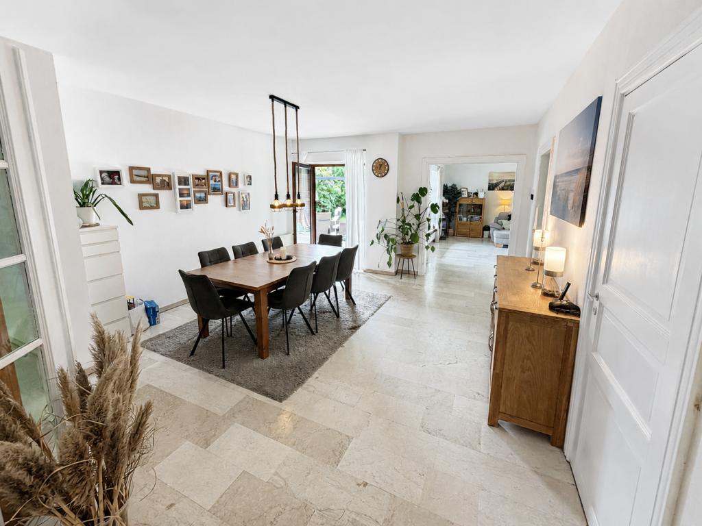 Esszimmer Einfamilienhaus: Esszimmer