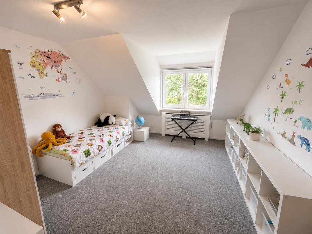 Schlafzimmer im DG Einfamilienhaus: Schlafzimmer im DG