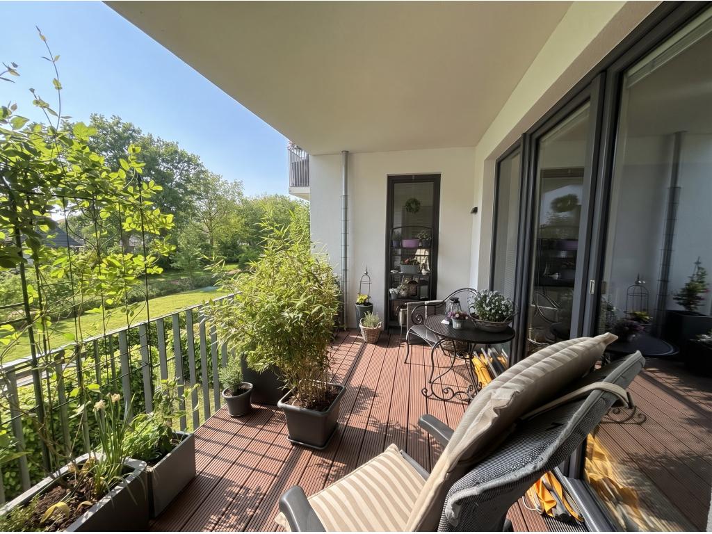 Balkon 4 Zimmer Wohnung: Balkon