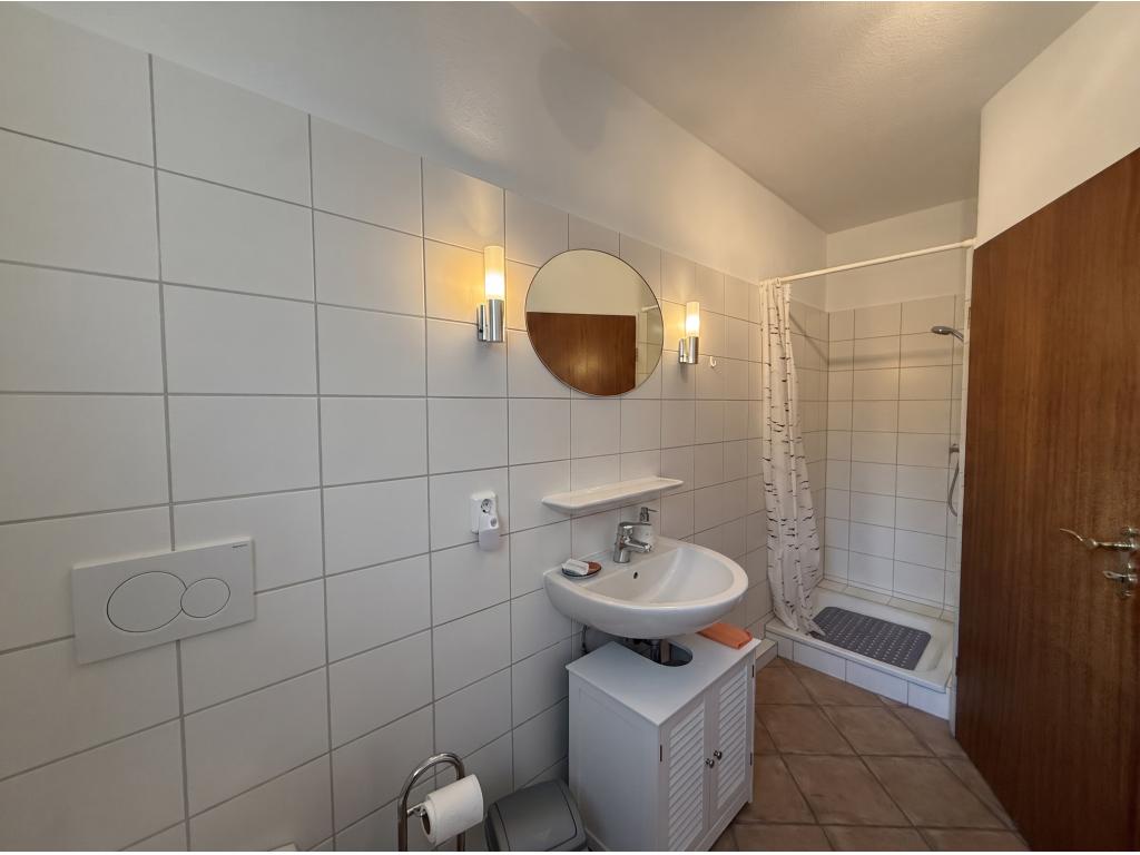 Badezimmer andere Perspektive 3 Zimmer Wohnung: Badezimmer andere Perspektive