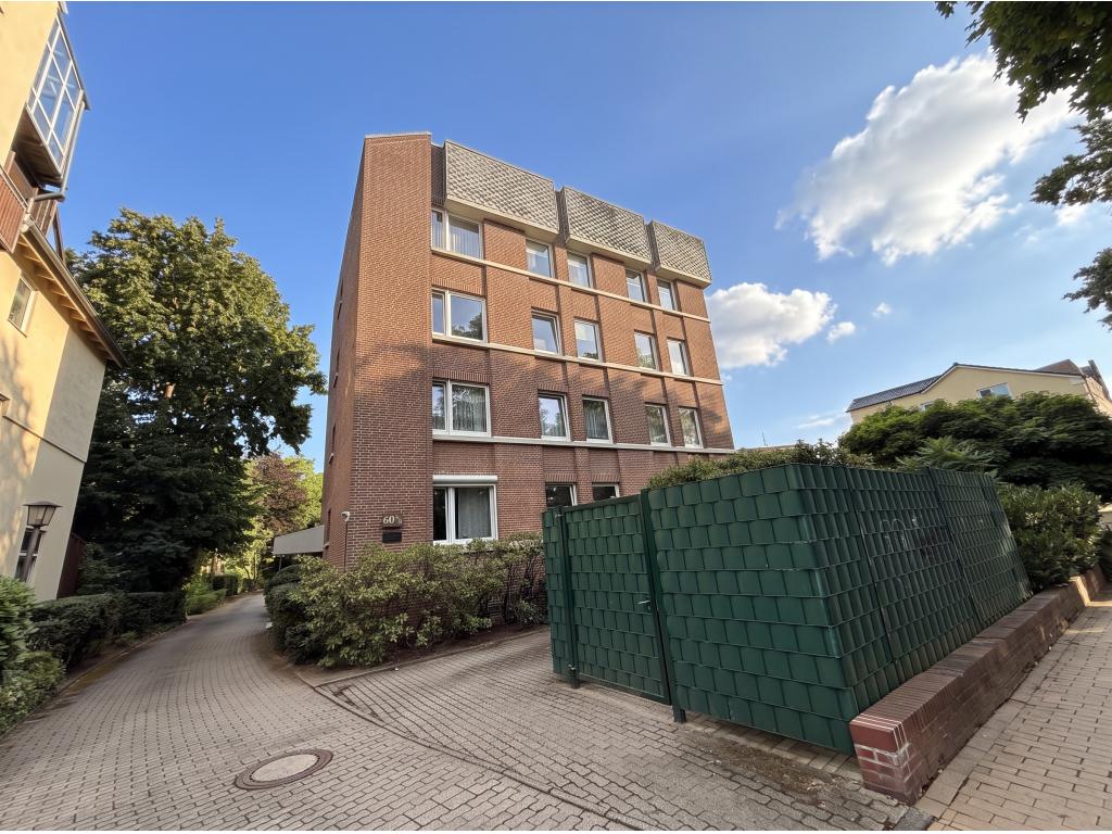 Außenansicht 3 Zimmer Wohnung: Außenansicht