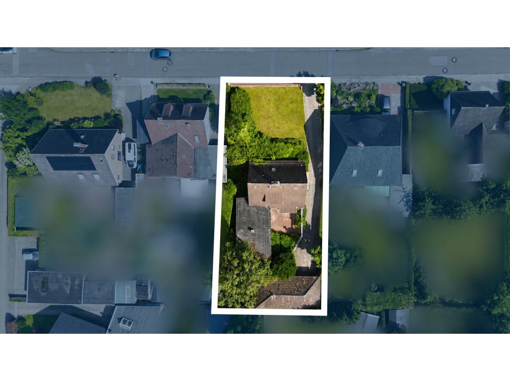 Einfamilienhaus: eingezeichnetes Grundst&uuml;ck