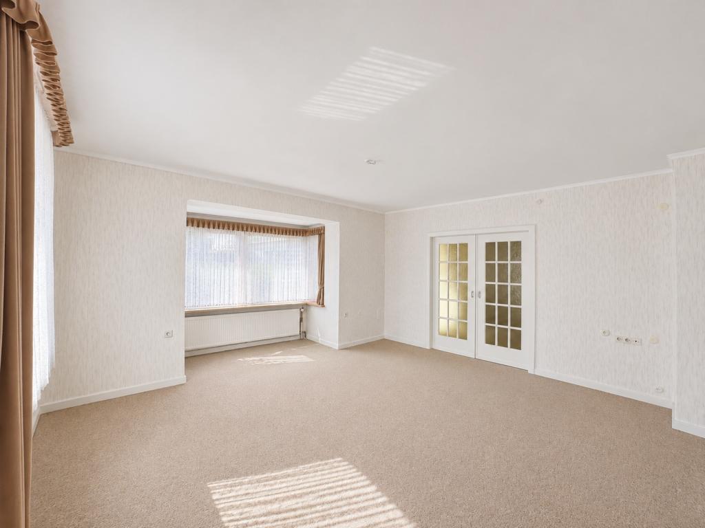 Einfamilienhaus: Zimmer 1 - EG mit Erker