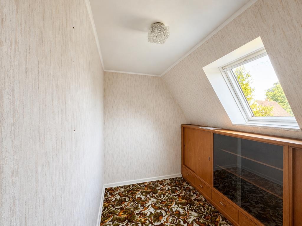 Einfamilienhaus: Zimmer 1 - OG