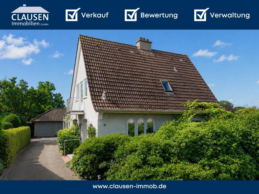 Einfamilienhaus: Einfamilienhaus mit Doppelgarage!