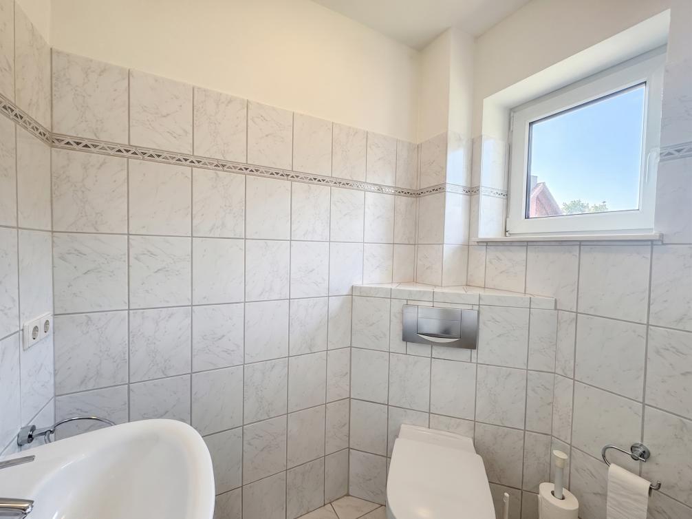 Gäste-WC Einfamilienhaus: Gäste-WC