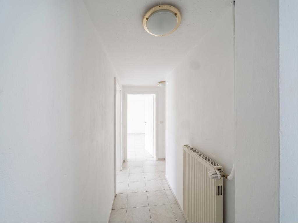 Flur im DG Einfamilienhaus: Flur im DG