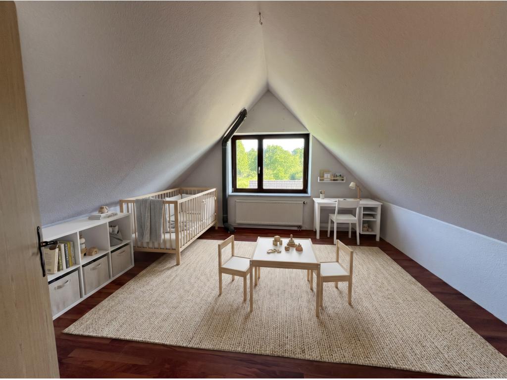 Einfamilienhaus: Zimmer 3 - digitales Staging