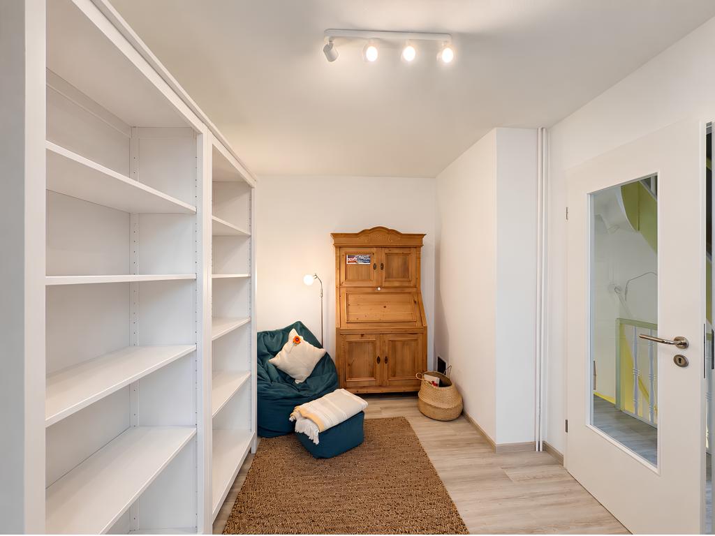 Arbeitszimmer 1. OG andere Ansicht Reihenhaus: Arbeitszimmer 1. OG andere Ansicht