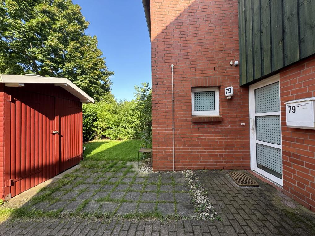 Reihenhaus: Eingangsbereich - au&szlig;en