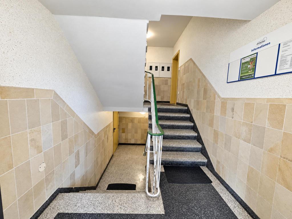 3 Zimmer Wohnung: Treppenhaus