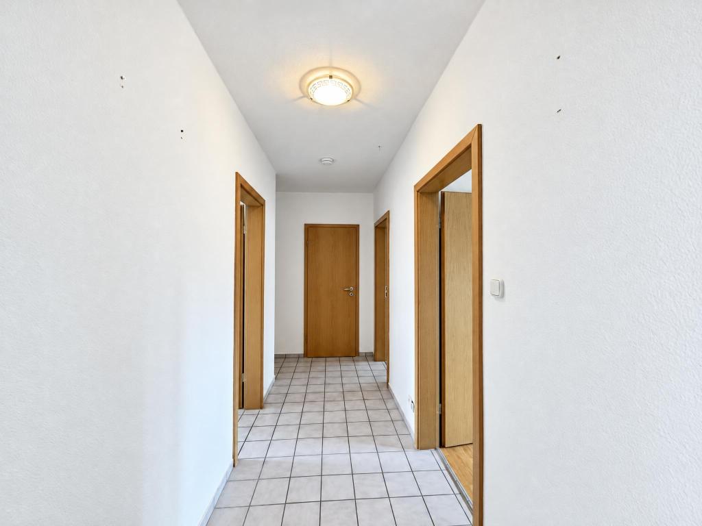 3 Zimmer Wohnung: Flur