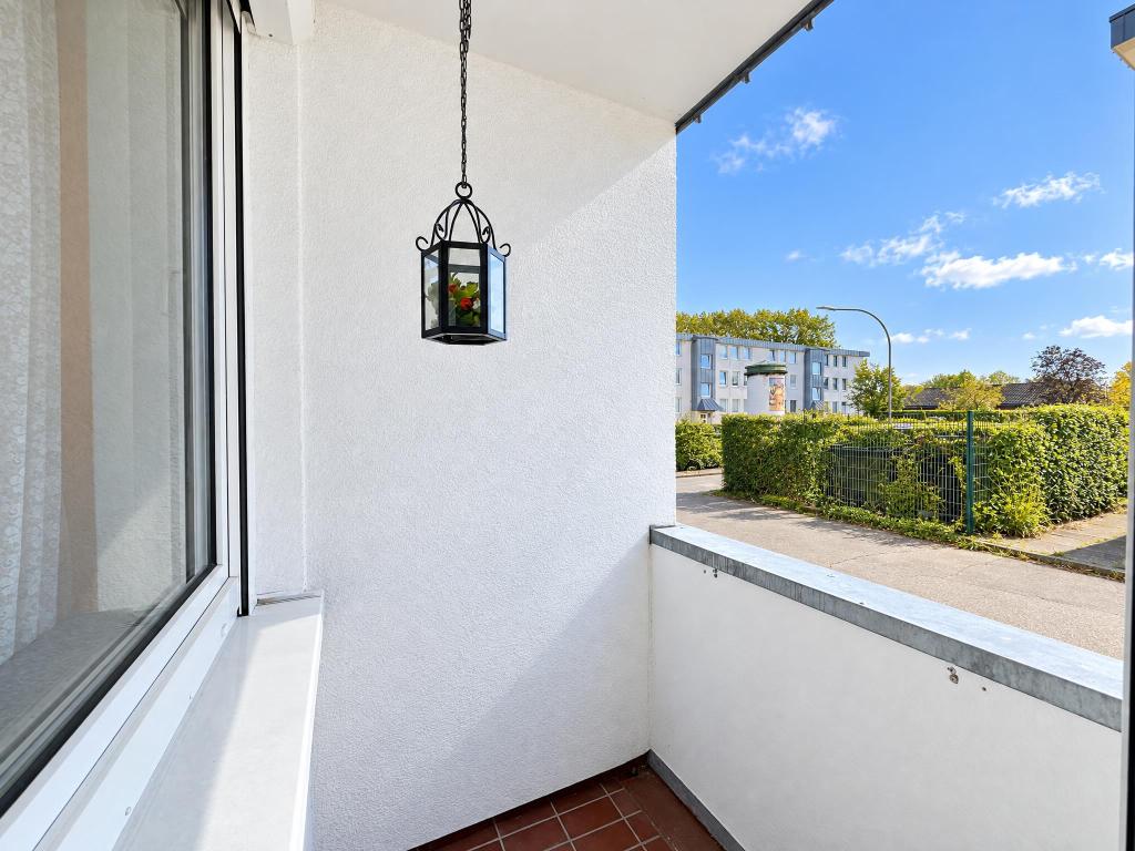 3 Zimmer Wohnung: &uuml;berdachter Balkon