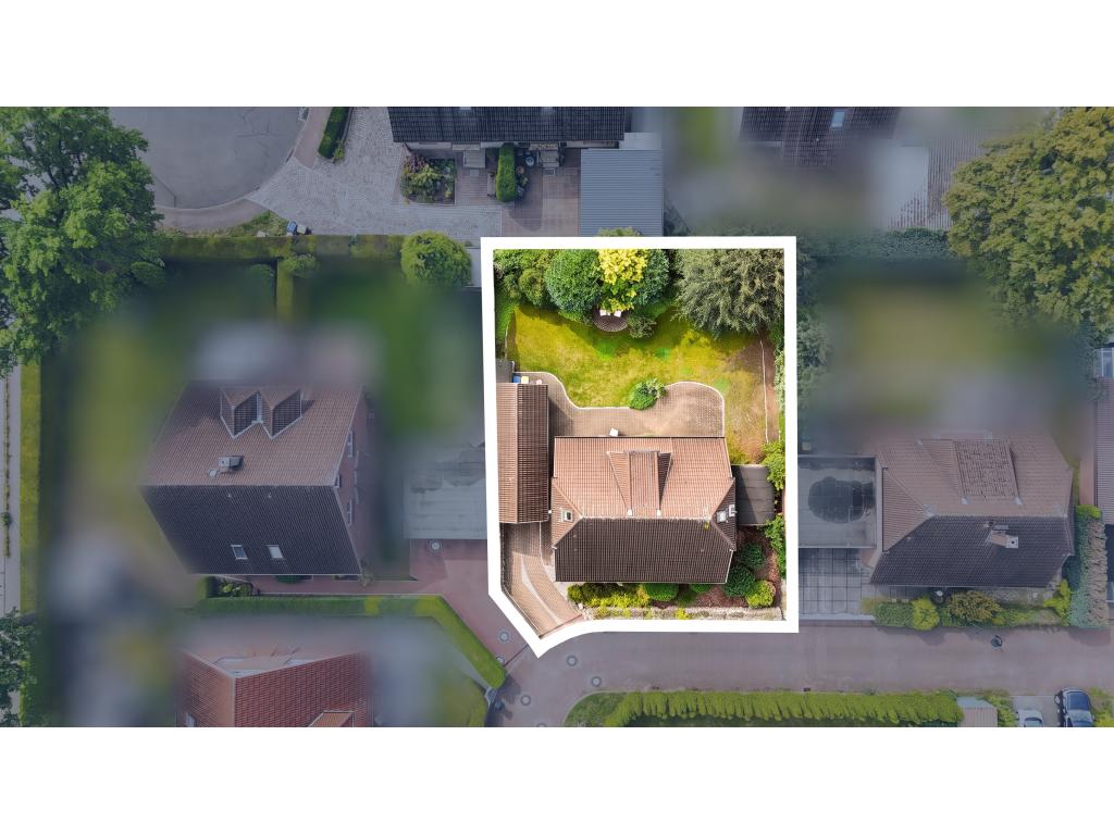 Einfamilienhaus: eingezeichnetes Grundst&uuml;ck