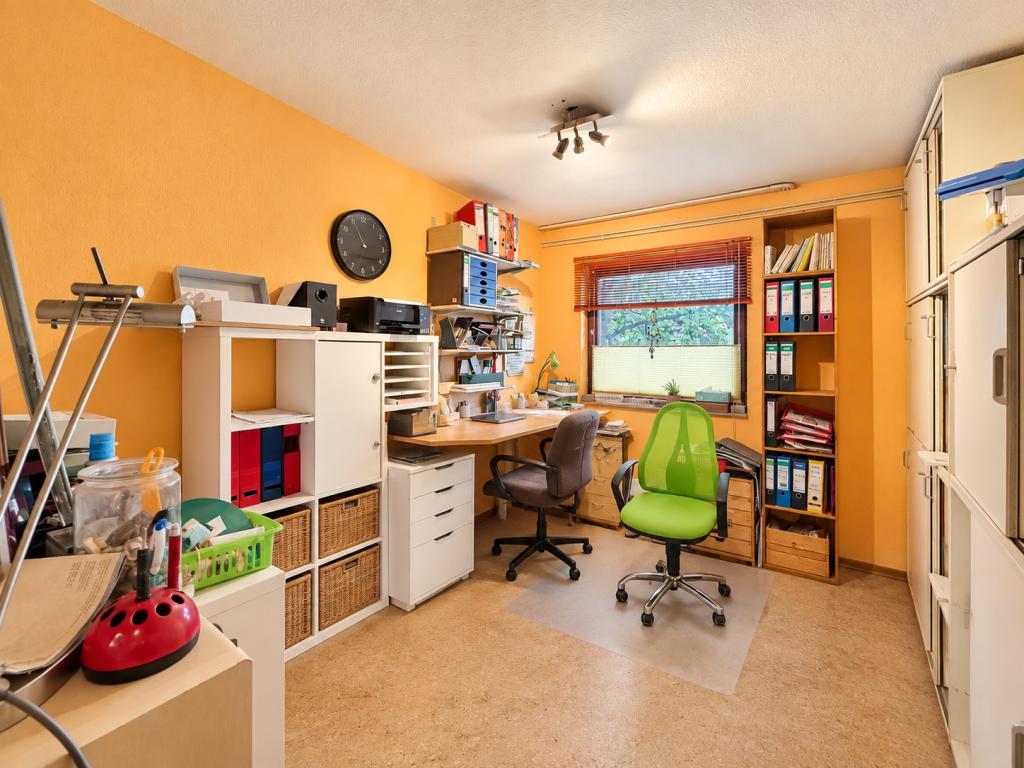 weiteres Zimmer - erste Wohneinheit Einfamilienhaus: weiteres Zimmer - erste Wohneinheit