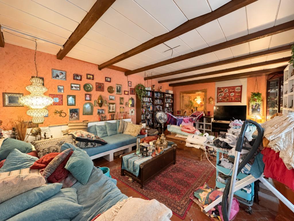 Wohnzimmer - erste Wohneinheit Einfamilienhaus: Wohnzimmer - erste Wohneinheit