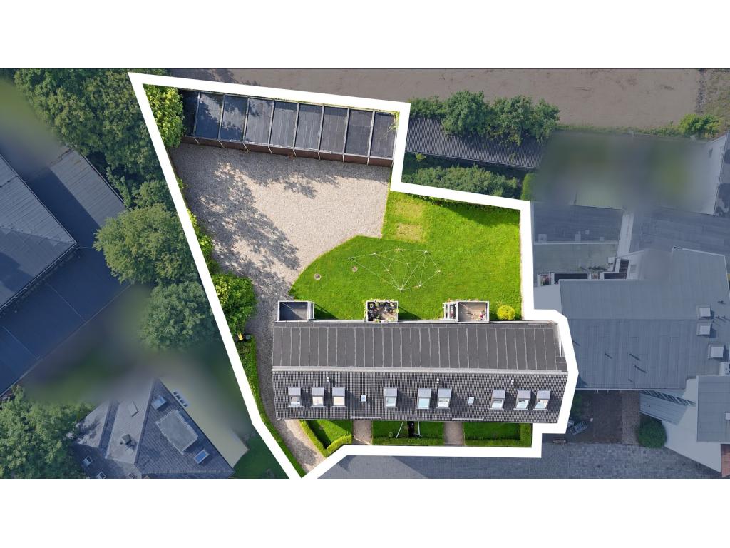 eingezeichnetes Grundstück Mehrfamilienhaus: eingezeichnetes Grundstück