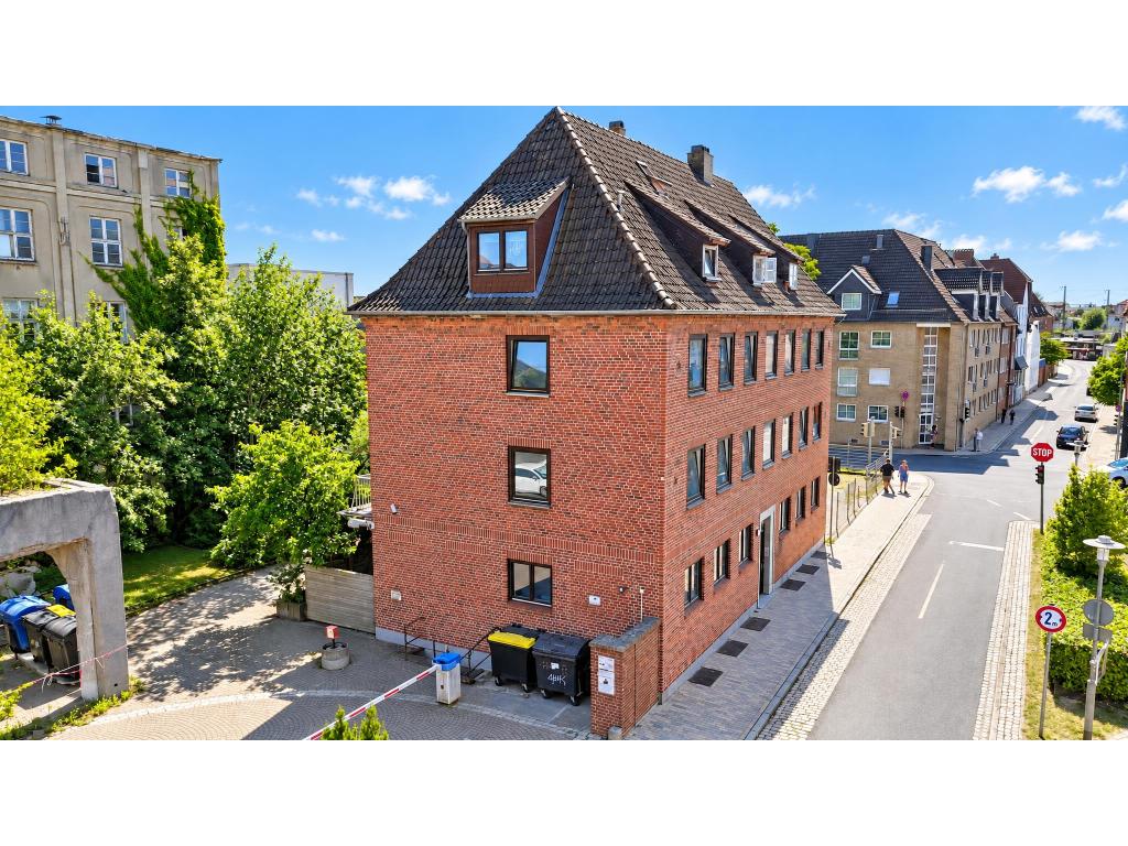 Seitenansicht Mehrfamilienhaus: Seitenansicht